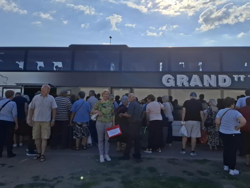 Најстарији корисници пензије отпутовали у Крупањ на одмор и рехабилитацију